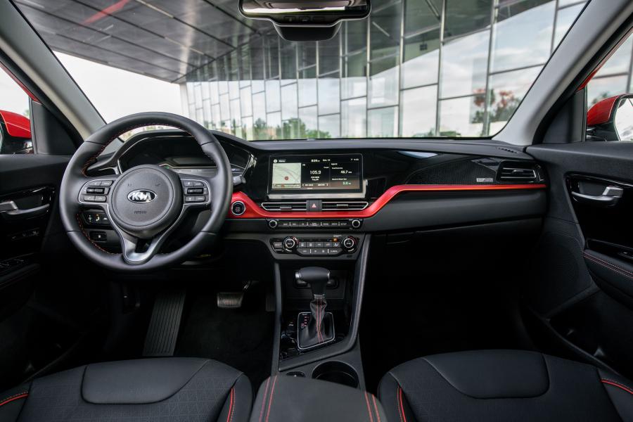 Торпедо Kia Niro EcoHybrid 2020 года  (NA) (фото 54 из 63)